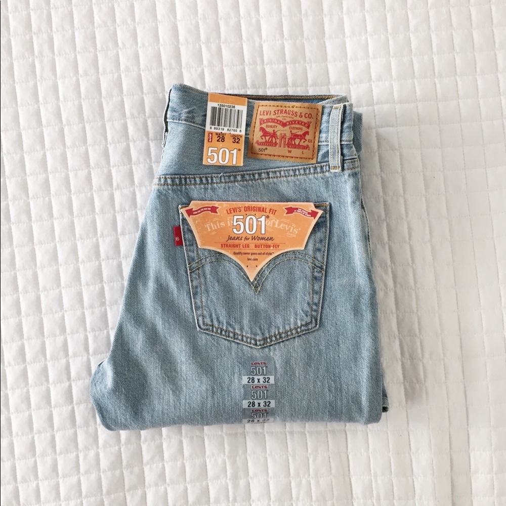 BNWT Levi’s 501 Jeans